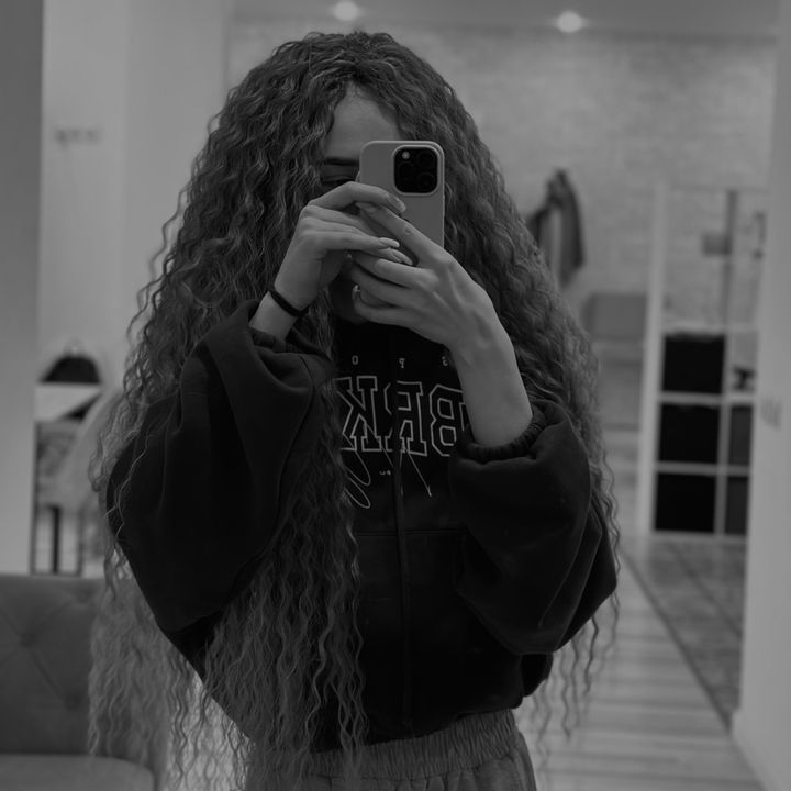 Аватар @laytovayaaa